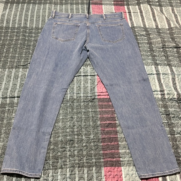 Uniqlo EZY Jeans - Picture 6 of 8